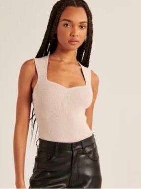 Abercrombie & Fitch Portrait Sweetheart Ribbed Knit Tank Top - Beige